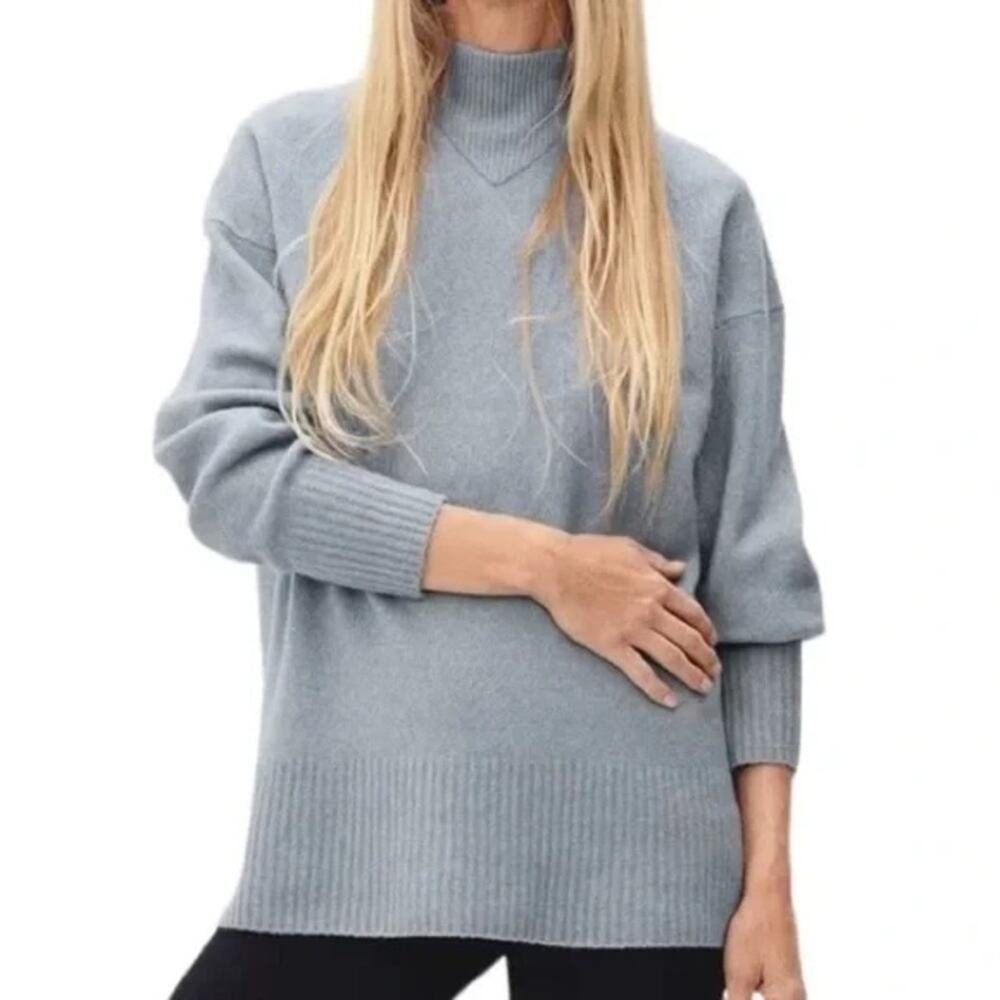 Everlane The Cozy-Stretch Pullover Sweater in Smoke Blue/Gray Small Gently Used